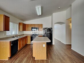 5718 W Orchid Ln in Glendale, AZ - Building Photo - Building Photo