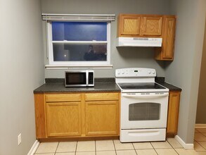 2322 Guilford Ave, Unit A in Indianapolis, IN - Building Photo - Building Photo