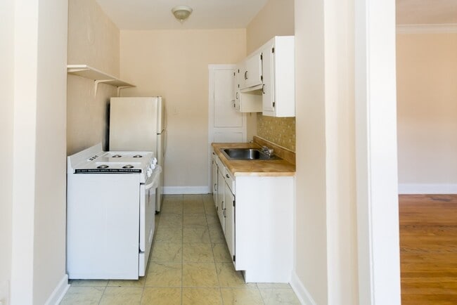 2249 W Wilson Ave in Chicago, IL - Building Photo - Building Photo