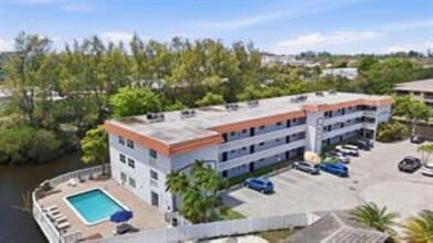 1400 NE 57th St, Unit 304 in Fort Lauderdale, FL - Building Photo - Building Photo