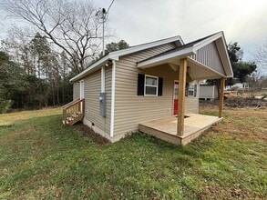 313 S Park Rd in Wadesboro, NC - Building Photo - Building Photo
