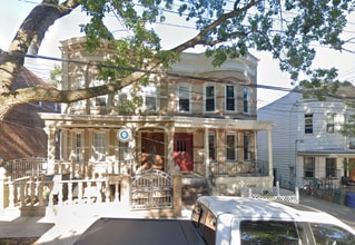 84-13 90th St in Queens, NY - Building Photo - Building Photo