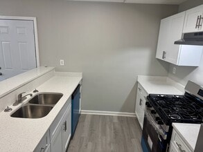 110 Wedgewood Walk in Griffin, GA - Building Photo - Building Photo