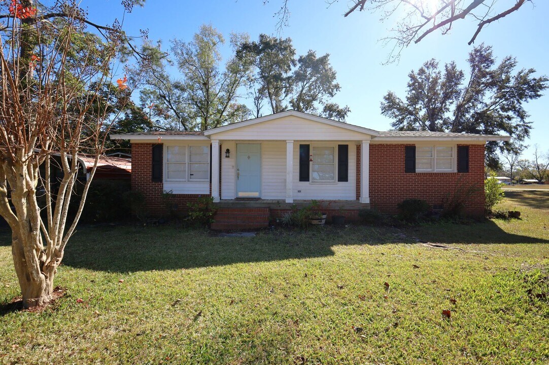 5023 Cedar St in Valdosta, GA - Building Photo