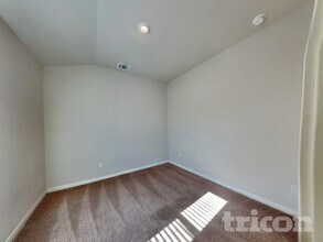 5803 Zoey Wy in Saint Hedwig, TX - Building Photo - Building Photo