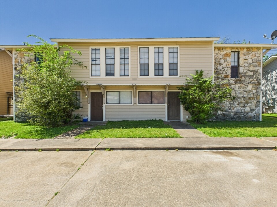 1108 Welsh Ave in College Station, TX - Building Photo