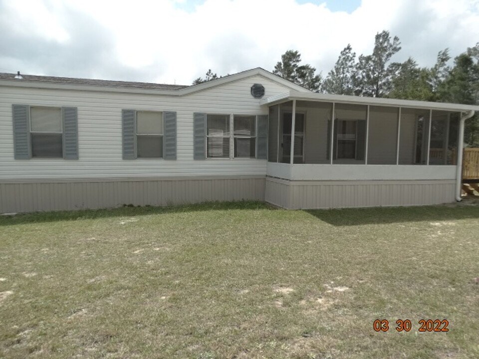 174 Jeanine Wy in Crestview, FL - Building Photo