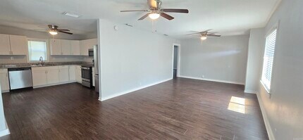 500 SW 4th St in Bryant, AR - Building Photo - Building Photo
