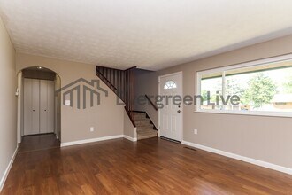 5992 Rena Pl in Dayton, OH - Building Photo - Building Photo