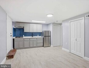 3603 Ravenwood Ave in Baltimore, MD - Building Photo - Building Photo