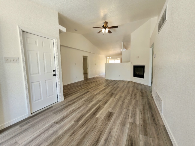 2202 Cowhand Pl in Pueblo, CO - Building Photo - Building Photo