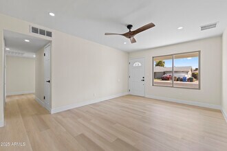 17830 N 30th St in Phoenix, AZ - Building Photo - Building Photo