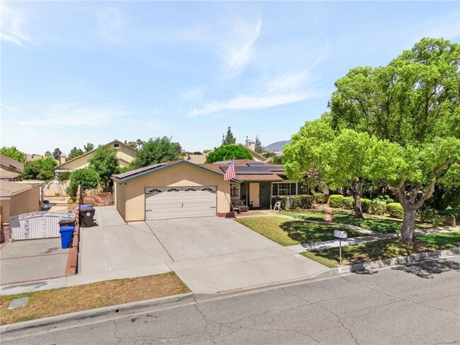 property at 7420 London Ave