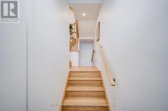 99 Crimson Forest Dr in Vaughan, ON - Building Photo - Building Photo
