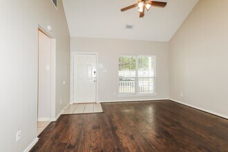 21302 Berry Ridge Ln in Tomball, TX - Building Photo - Building Photo