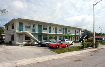 Buena Vista Apartments in Miami, FL - Foto de edificio - Building Photo