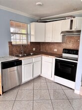 7301 Ave in Houston, TX - Building Photo - Building Photo