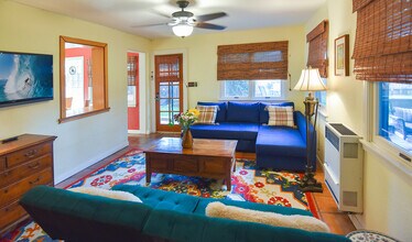 14 S Venice Blvd, Unit apt #14 in Venice, CA - Building Photo - Building Photo