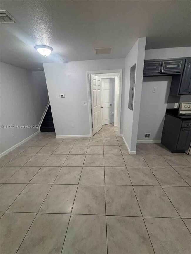 14000 NE 2nd Ave in Miami, FL - Building Photo - Building Photo
