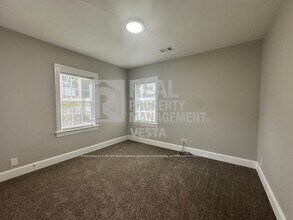 1076 Carlisle Ave in Macon, GA - Building Photo - Building Photo