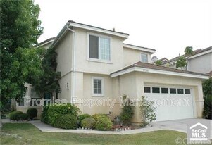 15201 Matisse Cir in La Mirada, CA - Building Photo