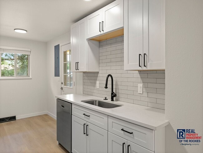 property at 1206 Castlerock Dr