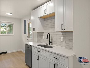 1210 Castlerock Dr in Fort Collins, CO - Building Photo - Building Photo