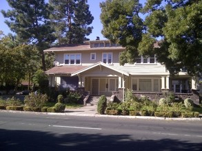 Parkside Apartments in Stockton, CA - Building Photo - Building Photo