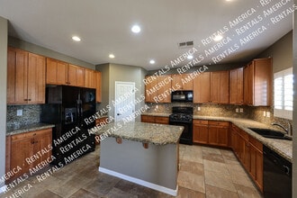 26462 N 165th Dr in Surprise, AZ - Building Photo - Building Photo