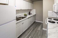 Bannerman Apartments in Edmonton, AB - Building Photo - Building Photo