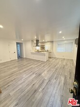 1009 N Edinburgh Ave in West Hollywood, CA - Building Photo - Building Photo
