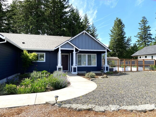 1190 Red Hawk Ct in Stevenson, WA - Building Photo - Building Photo