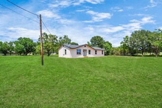 1030 San Felipe Rd in Sealy, TX - Building Photo - Building Photo