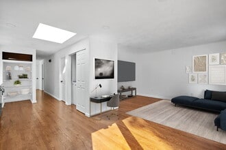 61 Wordsworth St, Unit 2 in Boston, MA - Building Photo - Building Photo