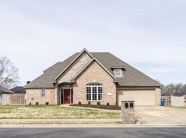600 Cornell St in Bentonville, AR - Building Photo - Building Photo