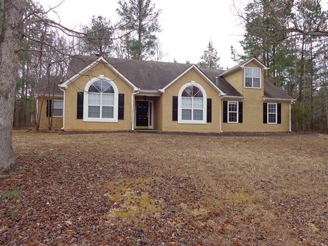 68 Barrington Farms Pky in Sharpsburg, GA - Foto de edificio