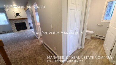 1521 Valarian St in Anchorage, AK - Building Photo - Building Photo
