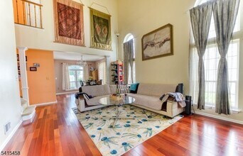 10 Marco Polo Ct in Franklin Township, NJ - Building Photo - Building Photo