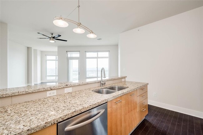 property at 603 Davis St