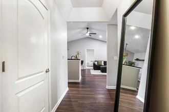 1695 Berrancher Dr in Columbus, OH - Building Photo - Building Photo