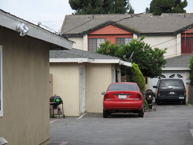 13849 McClure Ave in Paramount, CA - Building Photo - Building Photo