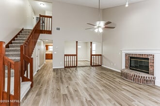 12636 Misty Mountain Dr E in Jacksonville, FL - Building Photo - Building Photo