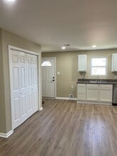102 Russell Ct in Pineville, LA - Building Photo - Building Photo