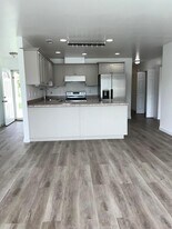 210 Noble St in Sumas, WA - Building Photo