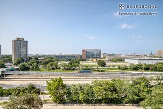 1922 W Ogden Ave-Unit -FL8-ID425 in Chicago, IL - Foto de edificio - Building Photo