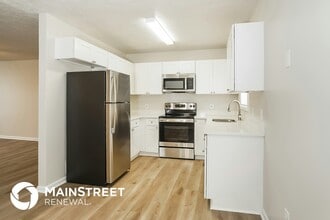 114 Chriswood Ave in Thomasville, NC - Building Photo - Building Photo