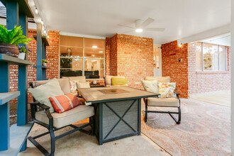5415 Billington Dr in San Antonio, TX - Foto de edificio - Building Photo