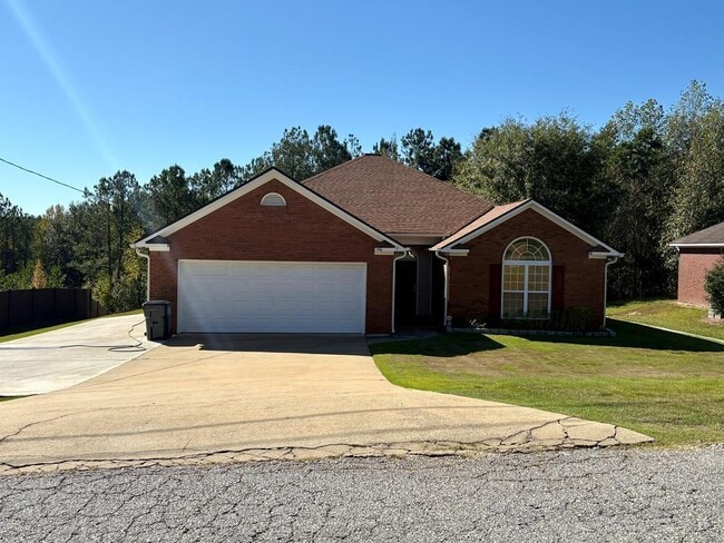 146 Bluebird Ln in Phenix City, AL - Building Photo - Building Photo