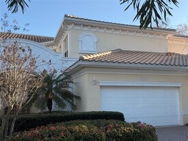 1802 Triano Cir in Venice, FL - Building Photo