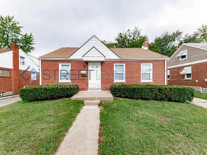 431 N Dade Ave in Ferguson, MO - Building Photo